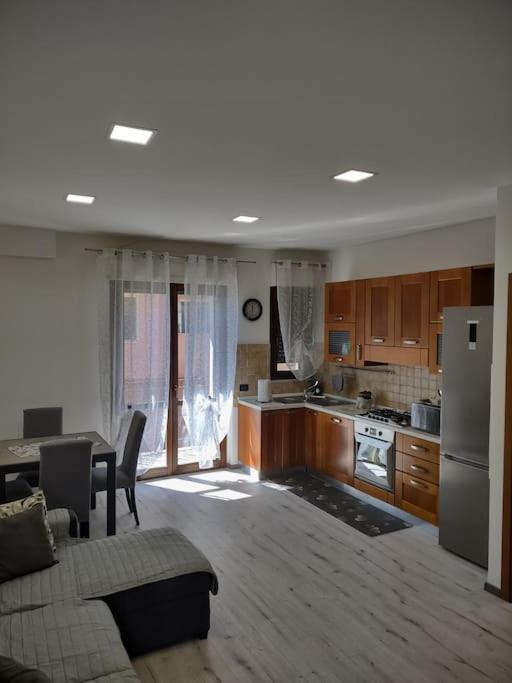 Casa Lucia Apartment Роцано Екстериор снимка